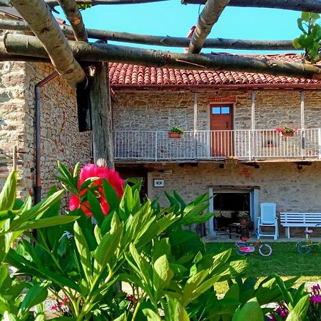 Bed and Breakfast Cascina Boschetto à Saliceto Extérieur photo