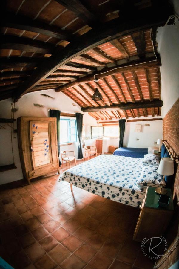 Bed and Breakfast Cascina Boschetto à Saliceto Extérieur photo